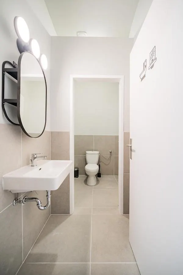 Kapselhotel Cubes By Tegetthoff Hotel Wien